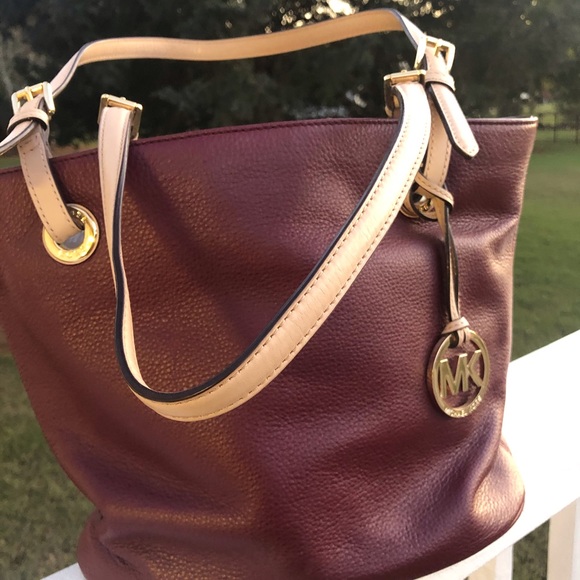 Michael Kors Handbags - Michael Kors Purse